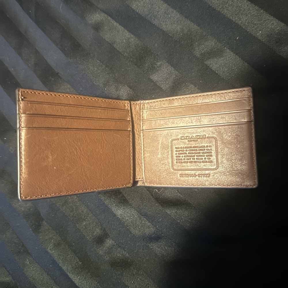 Coach wallet - Picture 3 of 6